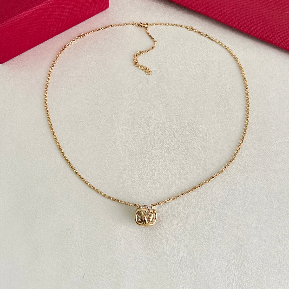 minimalist Necklace for women - alternate angle view 4