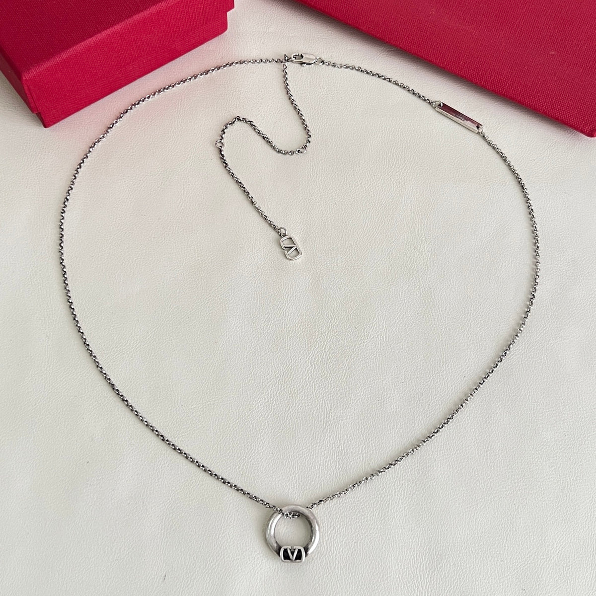 minimalist Necklace for women - alternate angle view 4