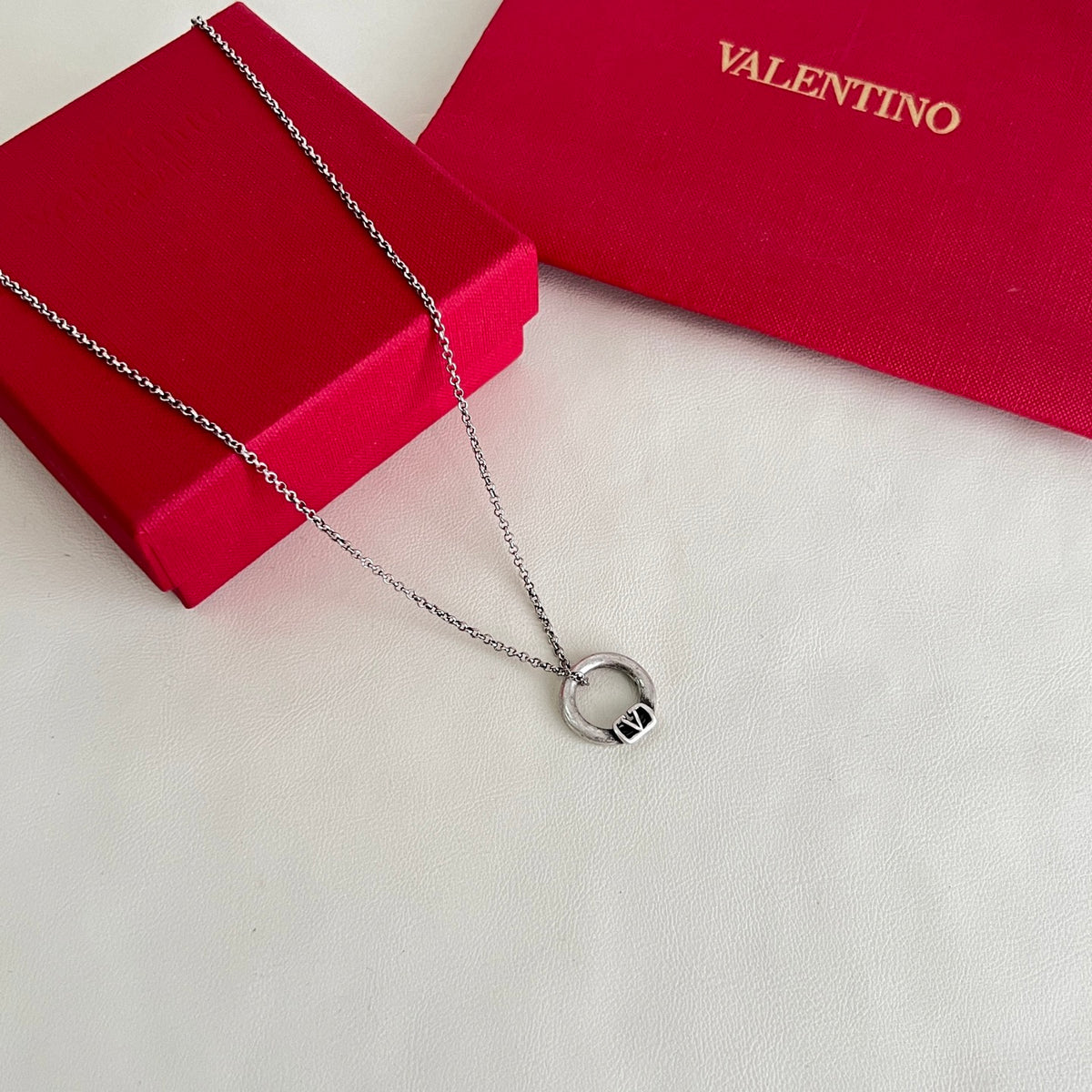 minimalist Necklace for women - product detail view