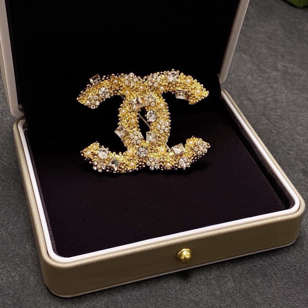 gold crystal Suit for men and women - alternate angle view 9