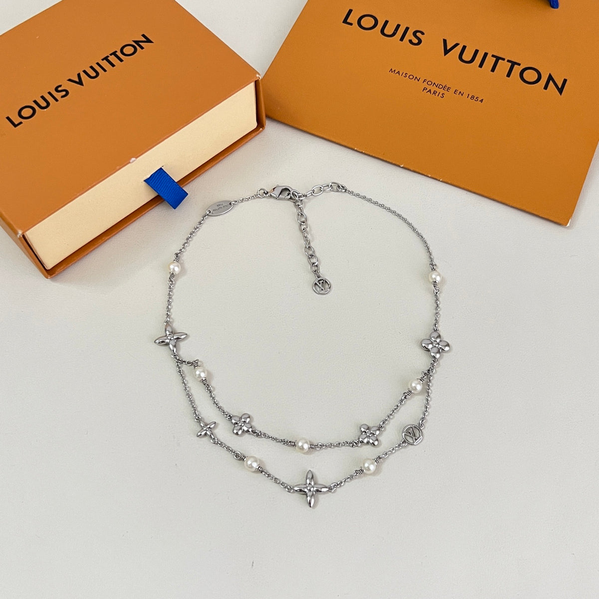 vintage Necklace for men - alternate angle view 2