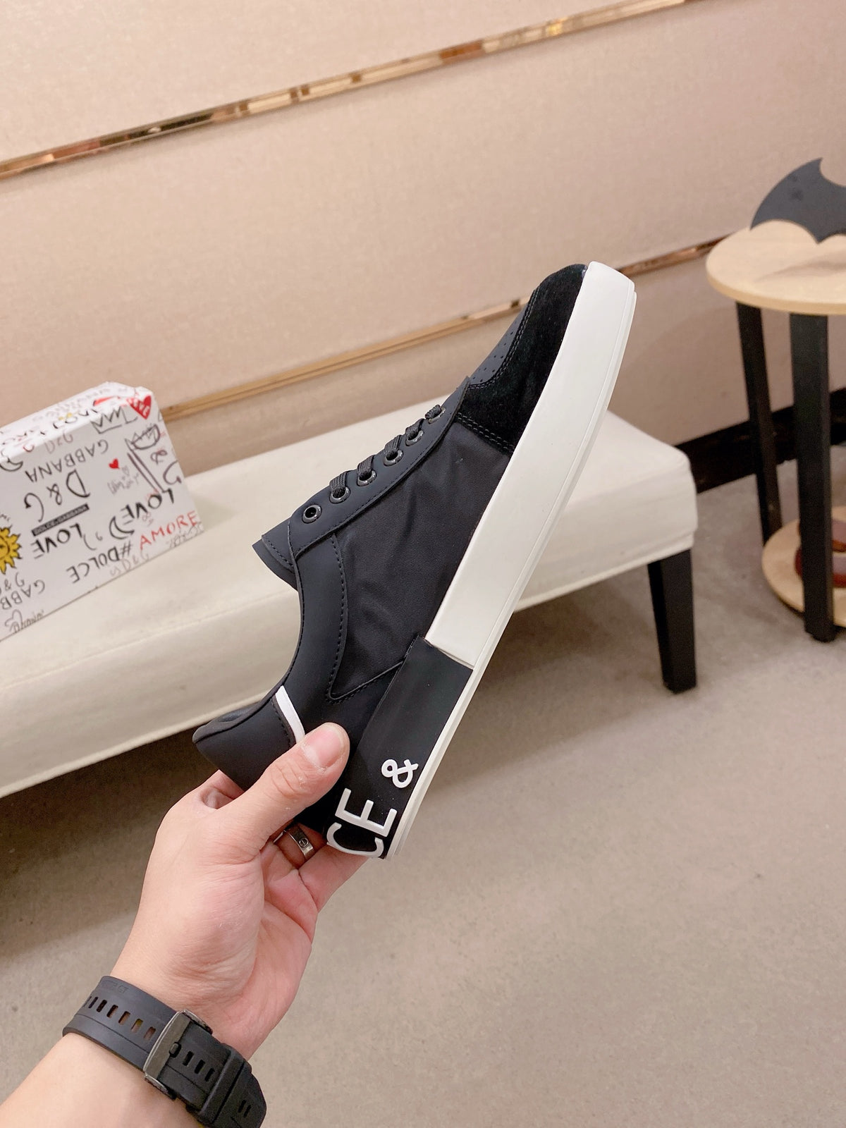 Dolce & Gabbana DG Couple's Athletic Casual Sneakers