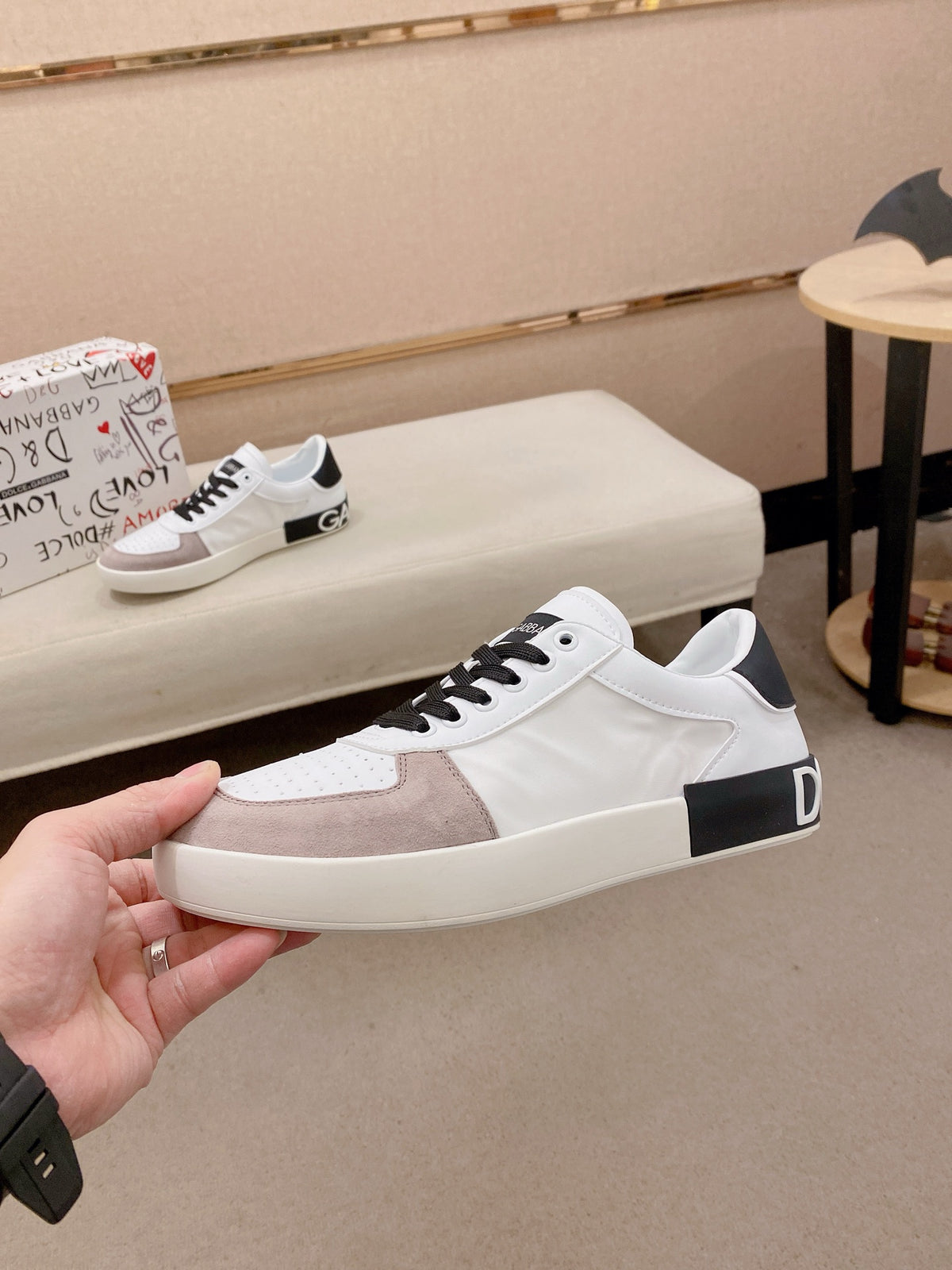 Dolce & Gabbana DG Couple's Athletic Casual Sneakers
