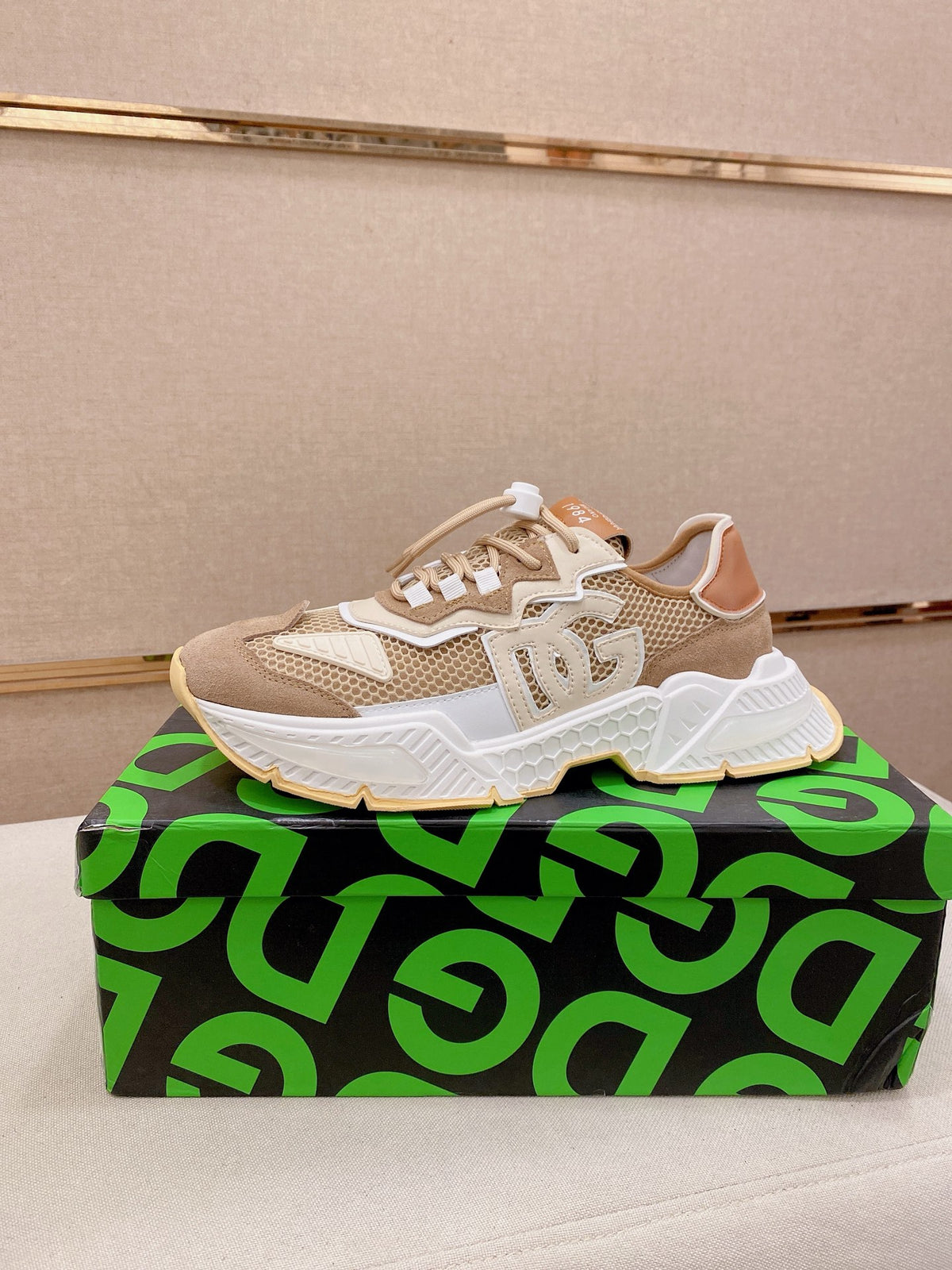 Dolce & Gabbana DG Couple's Athletic Casual Sneakers