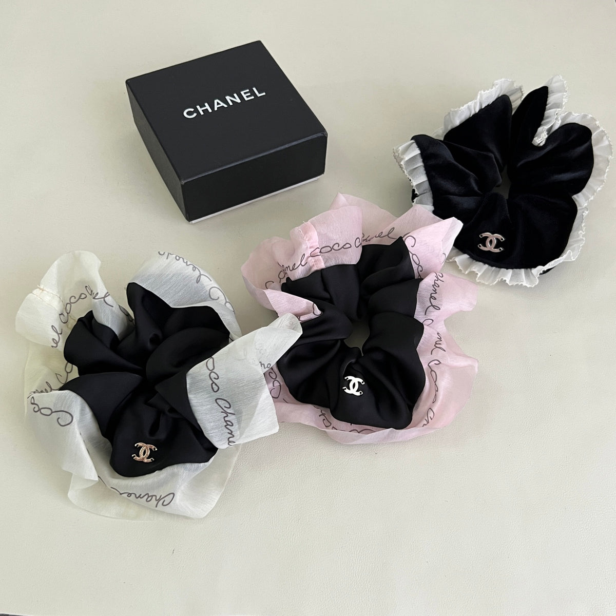 elegant Hair Tie for women - alternate angle view 3