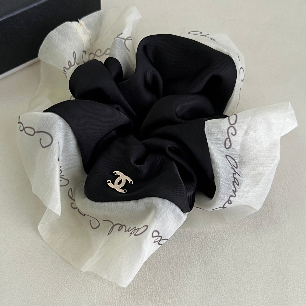 elegant Hair Tie for women - alternate angle view 4