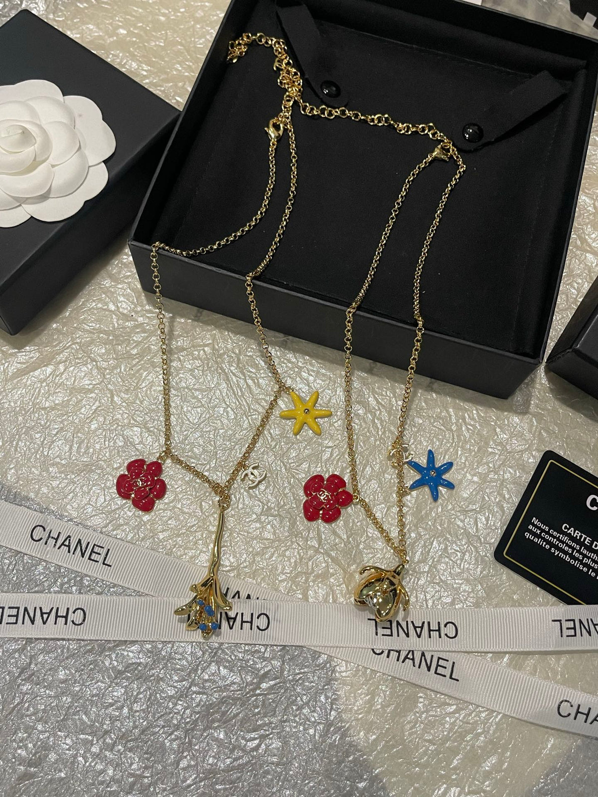 red floral Necklace for women - alternate angle view 4