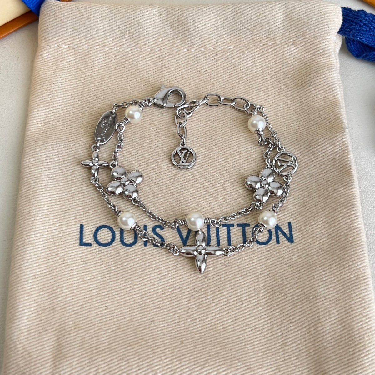 vintage Bracelet for women - alternate angle view 5