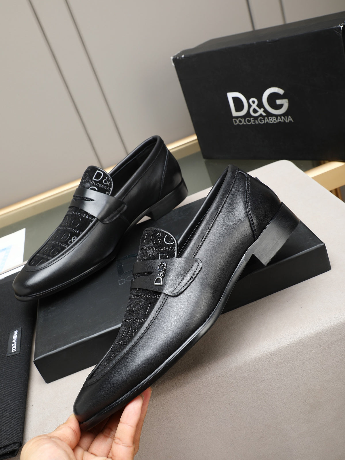 Dolce & Gabbana DG Men's Handcrafted Formal Dress Shoes