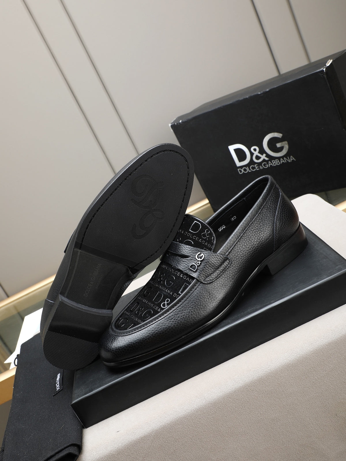 Dolce & Gabbana DG Men's Handcrafted Formal Dress Shoes