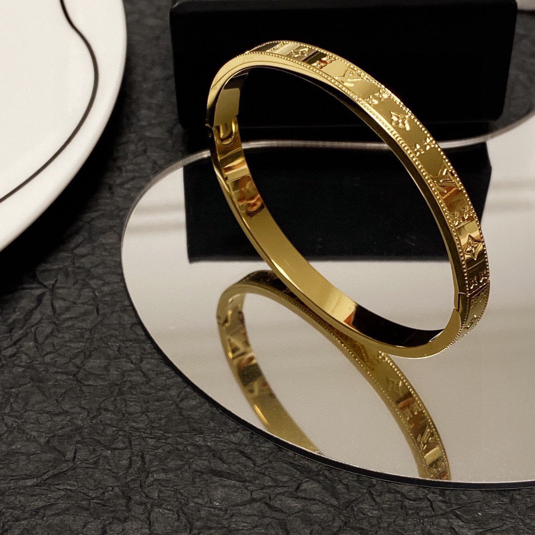 unisex Bangle for men - alternate angle view 7