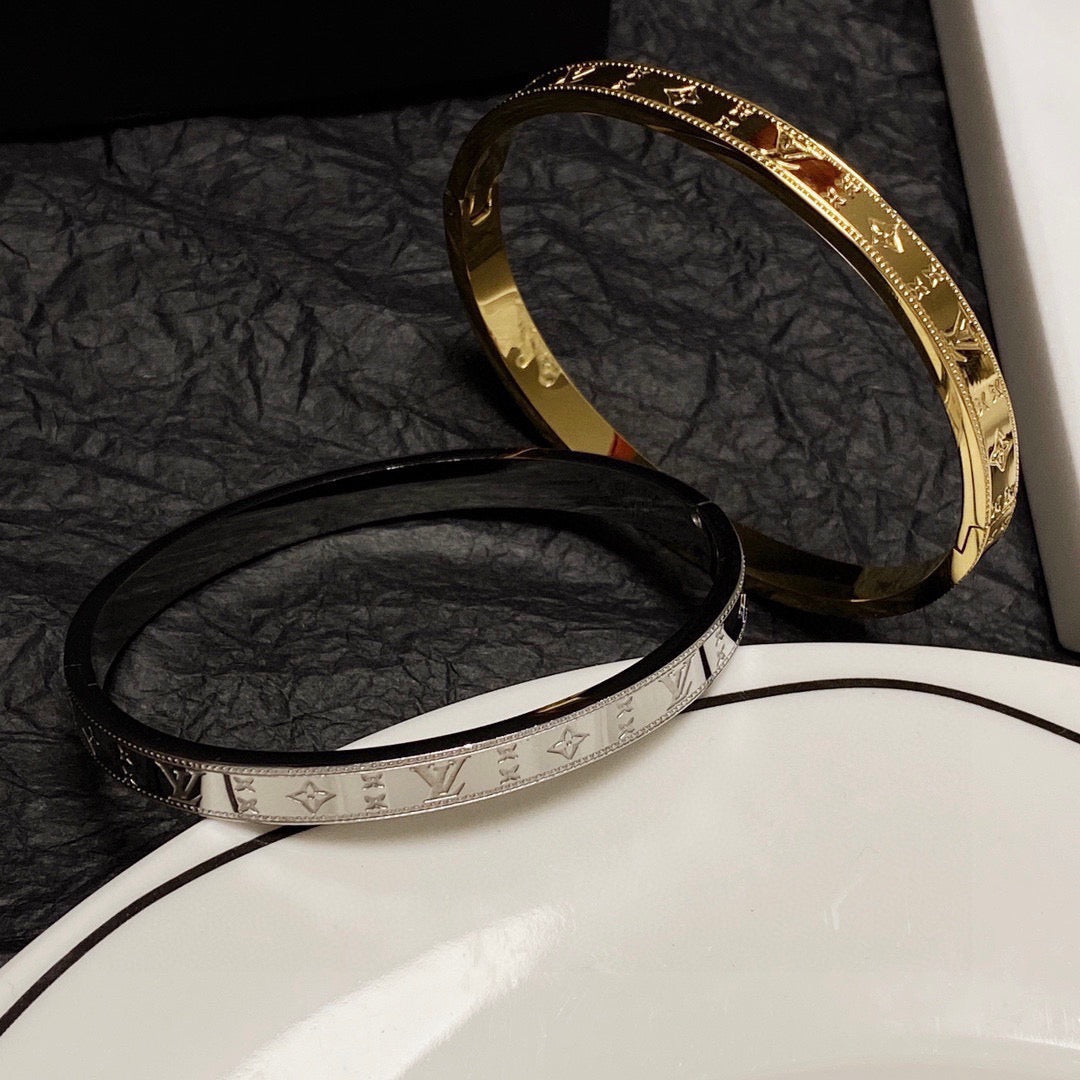 unisex Bangle for men - alternate angle view 8