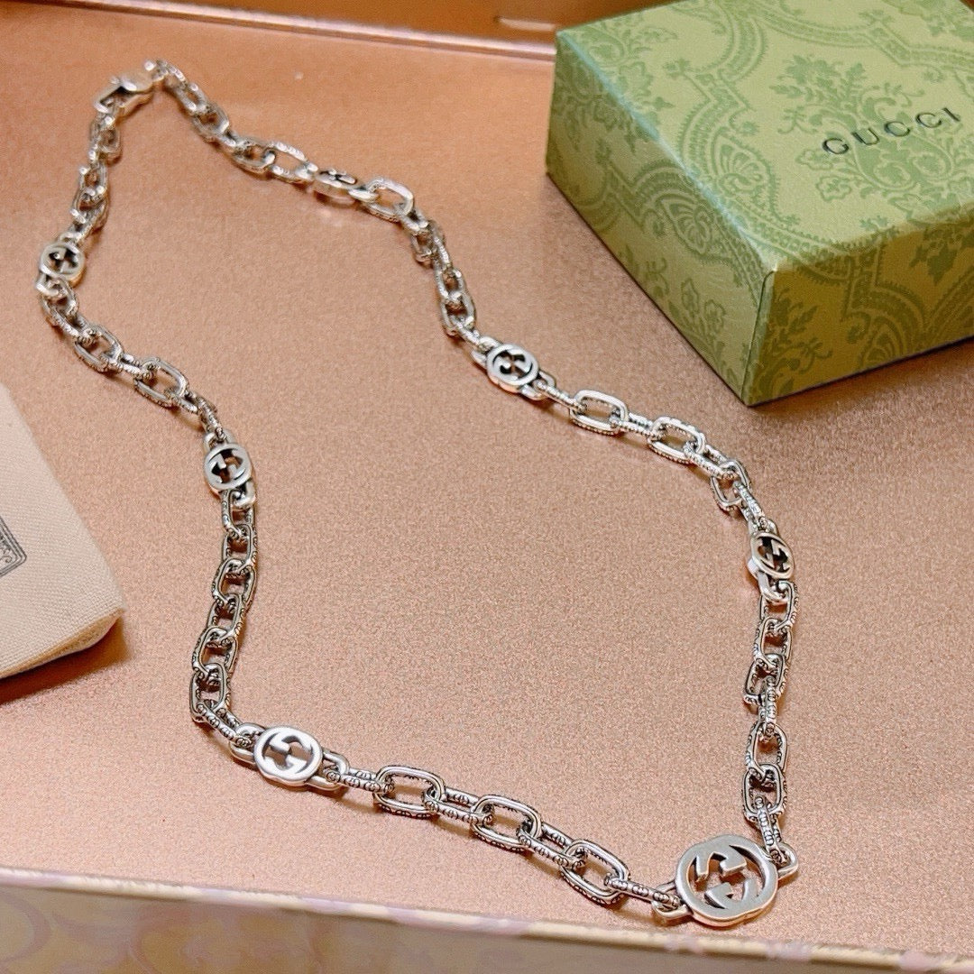 antique chain Necklace for women - alternate angle view 4