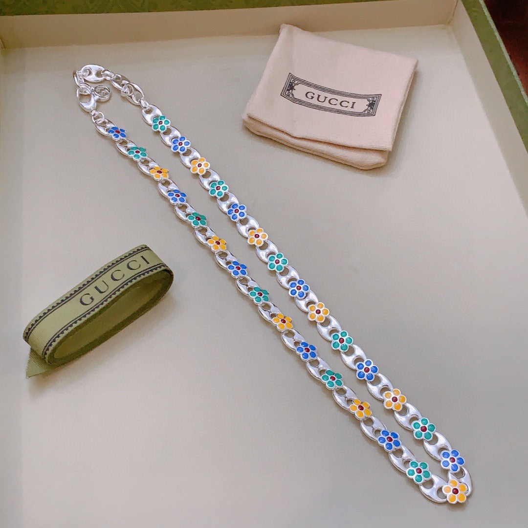 antique chain Necklace for women - alternate angle view 6