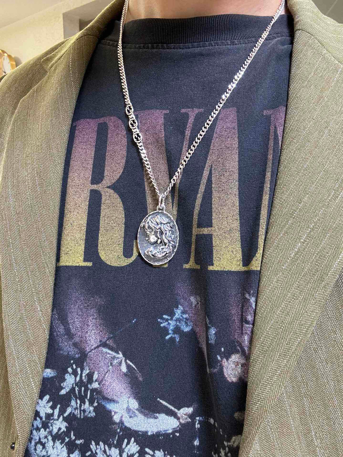 antique double g Necklace for women - alternate angle view 6