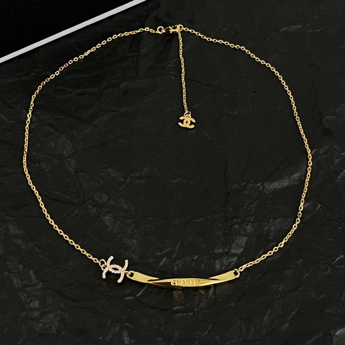 elegant Necklace for women - alternate angle view 6