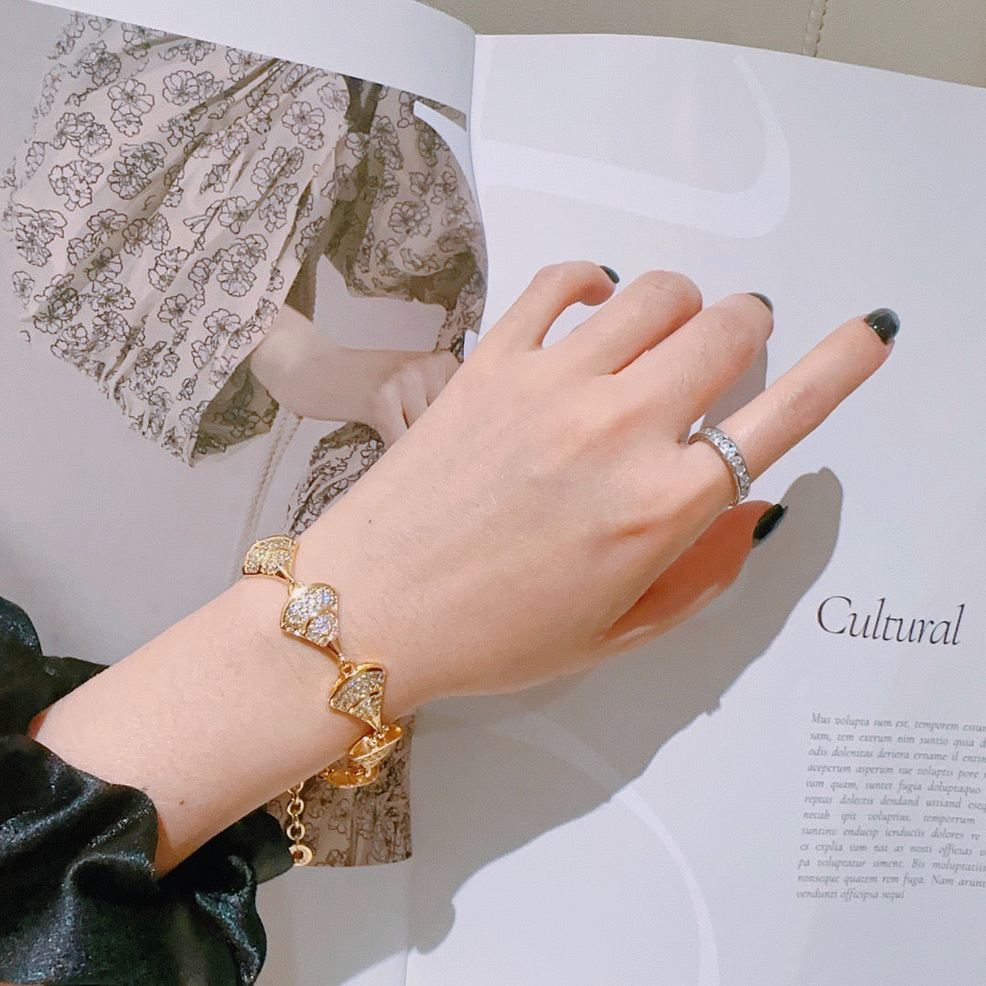 gold minimalist Ring for men - alternate angle view 3