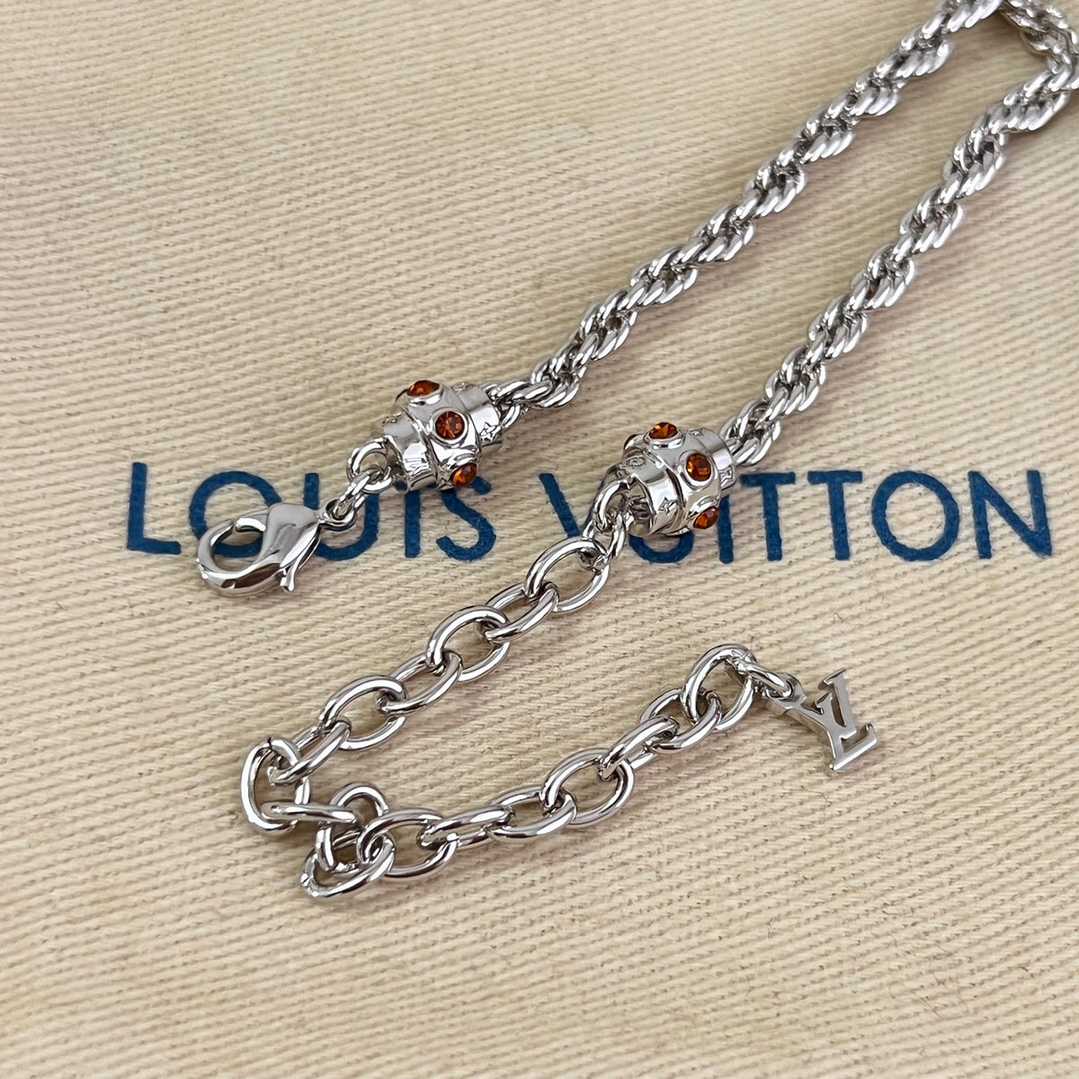 vintage Necklace for men - alternate angle view 9