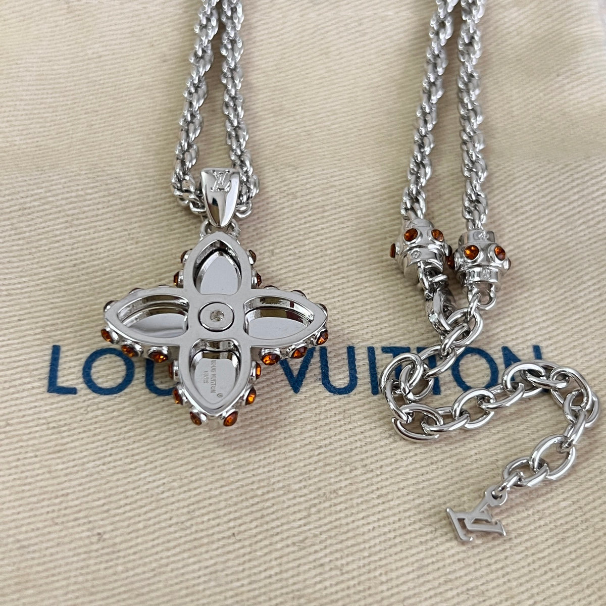 vintage Necklace for men - alternate angle view 8