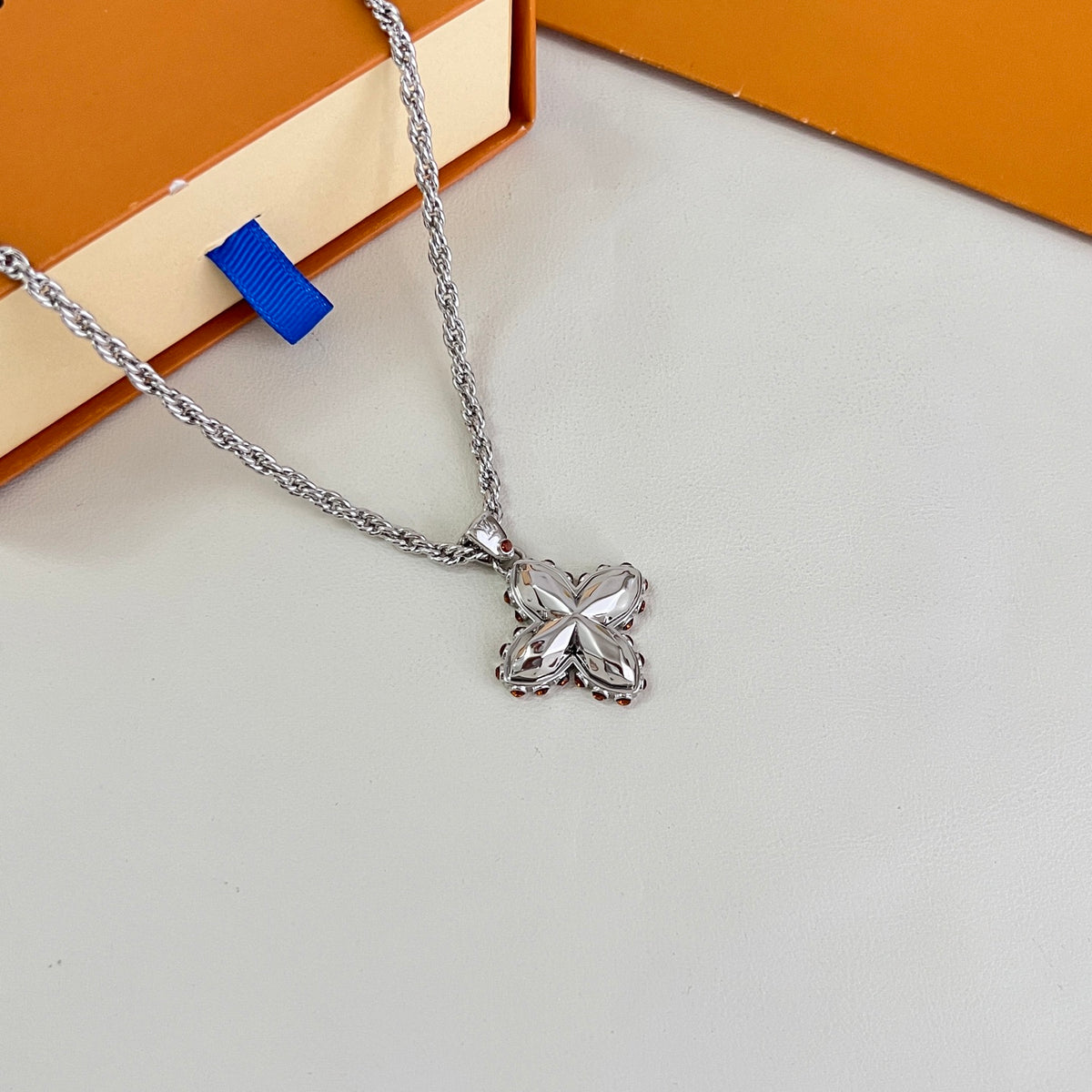vintage Necklace for men - alternate angle view 7