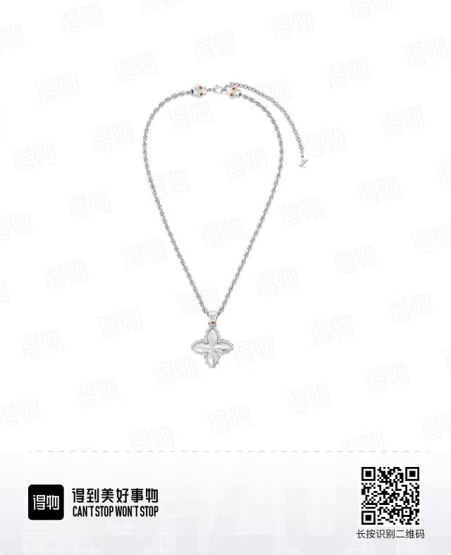 vintage Necklace for men - product detail view