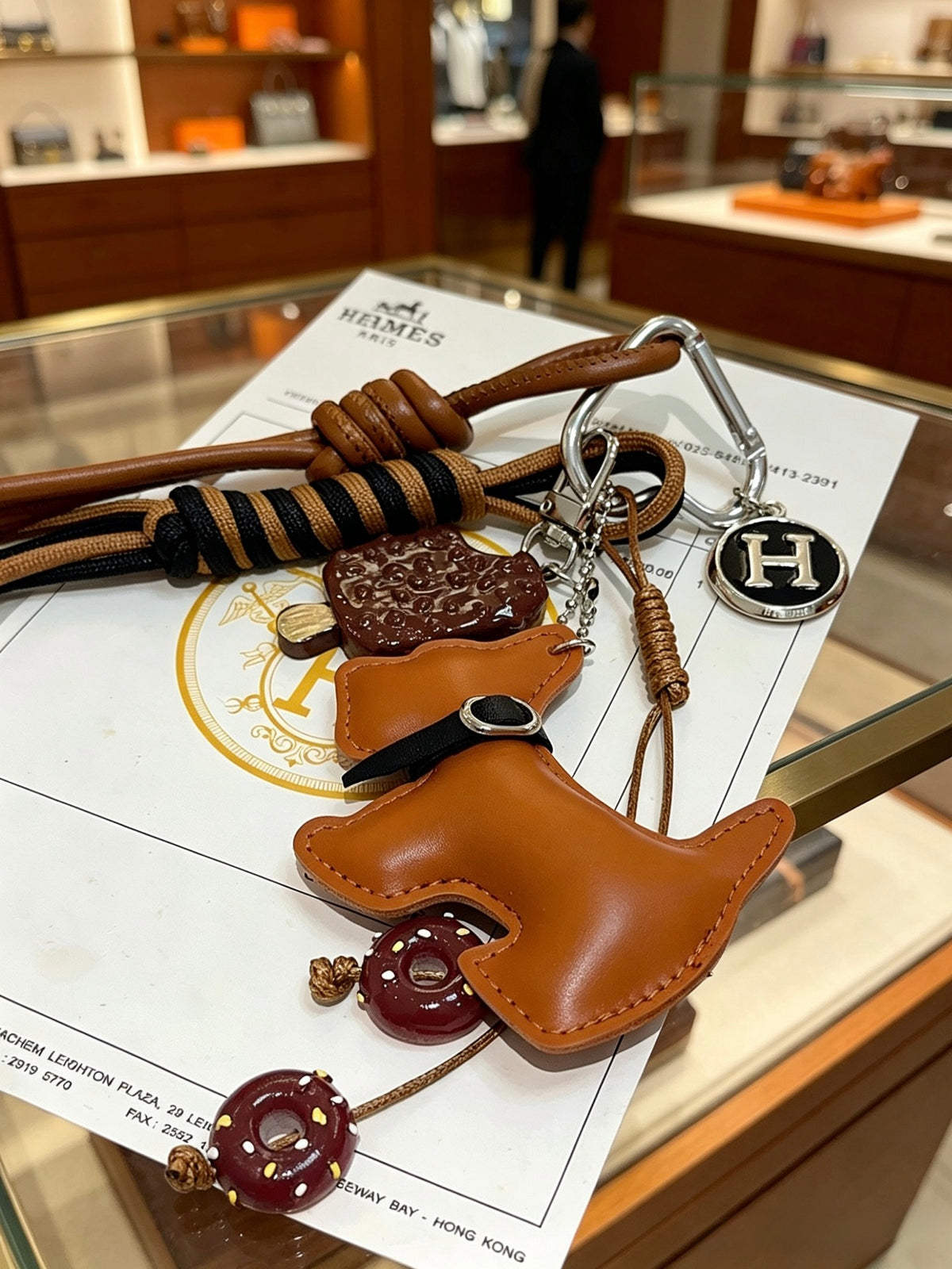 gold key Keychain for men - alternate angle view 4