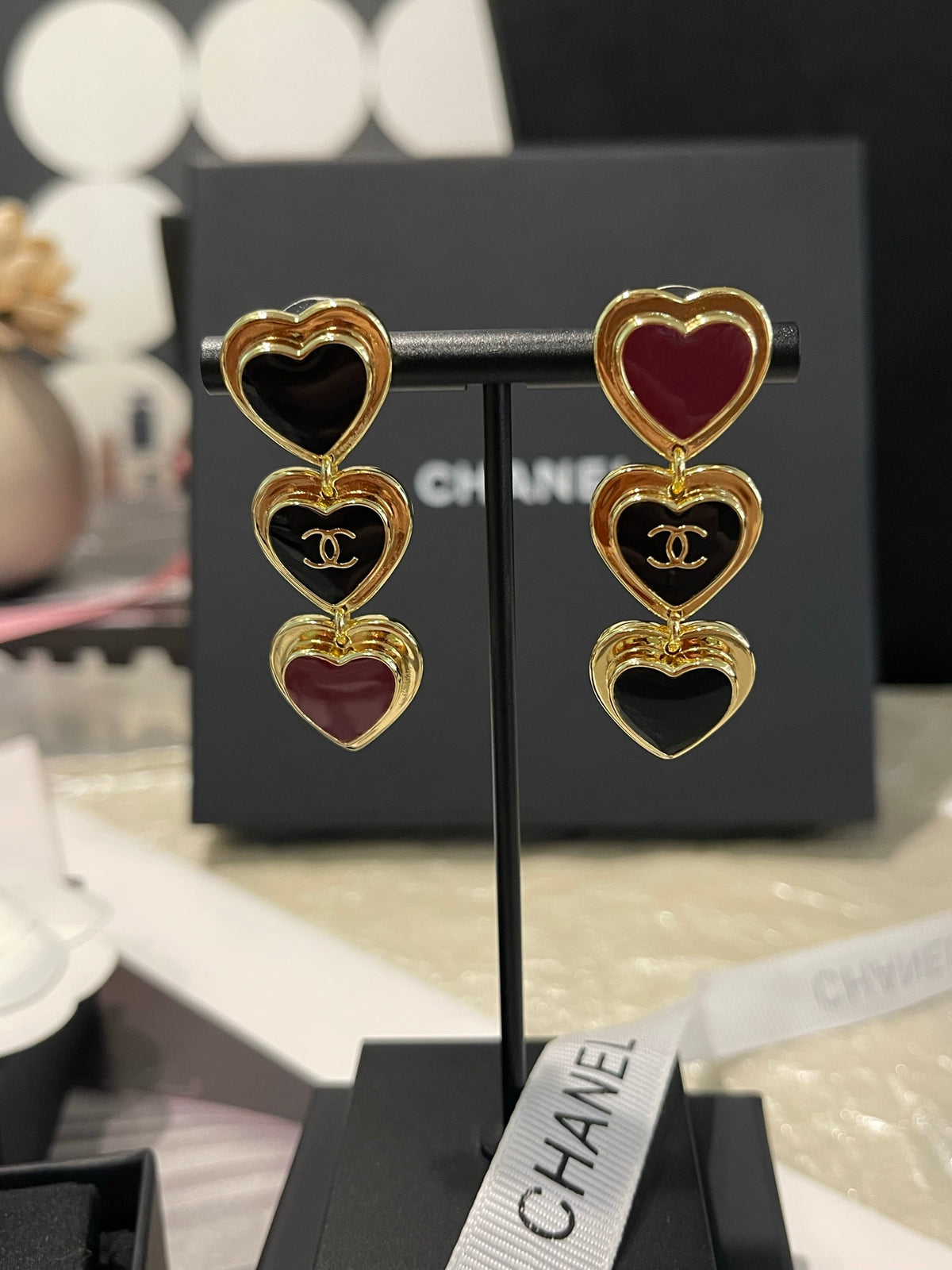 black and gold heart Drop Earrings for women - product detail view
