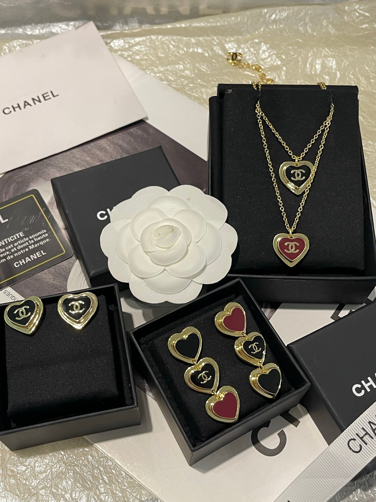 black and gold heart Drop Earrings for women - alternate angle view 5