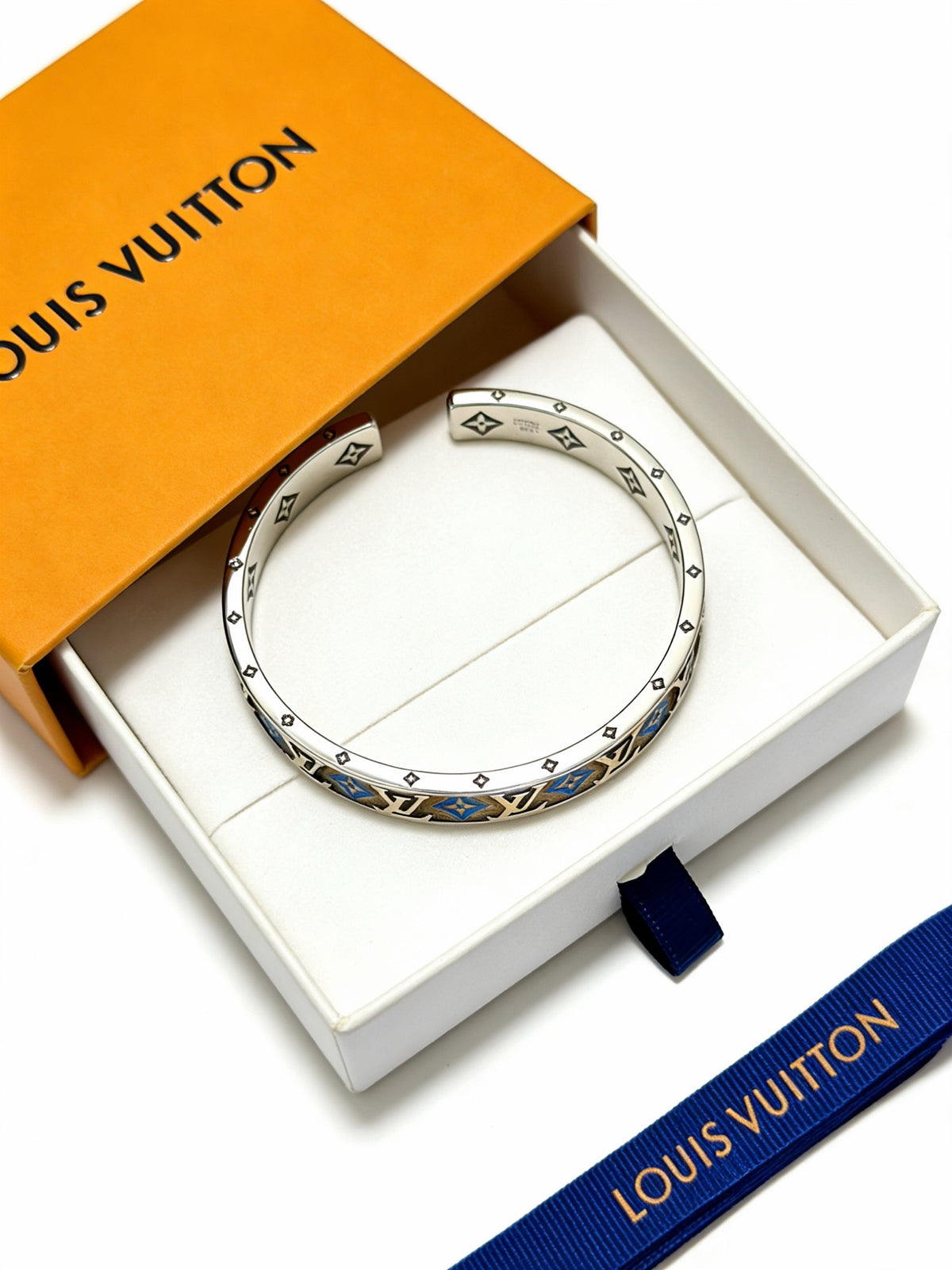 antique chain Bangle for men - alternate angle view 3