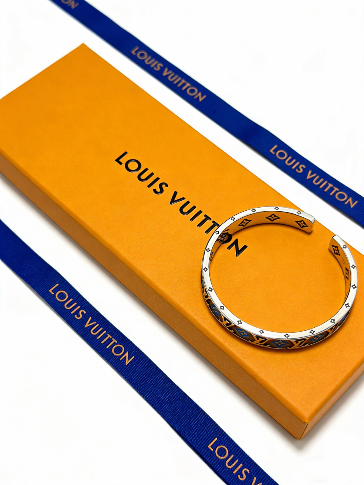 antique chain Bangle for men - alternate angle view 4