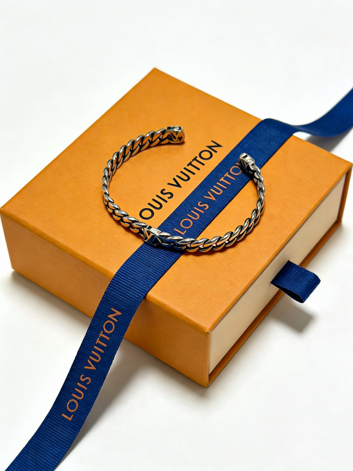 antique chain Bangle for men - alternate angle view 6