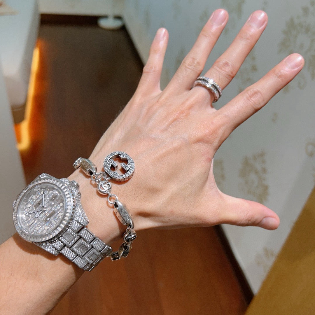 beige delicate Bracelet for men - alternate angle view 9