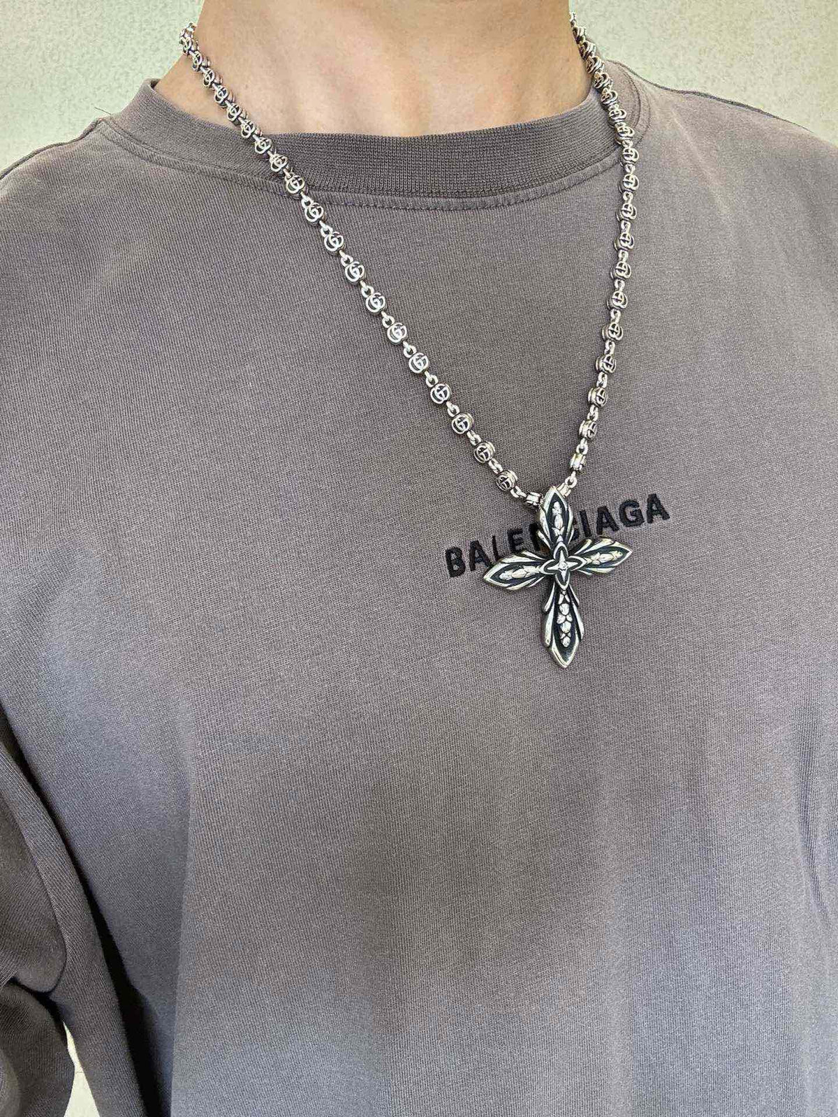 antique double g Necklace for women - alternate angle view 3