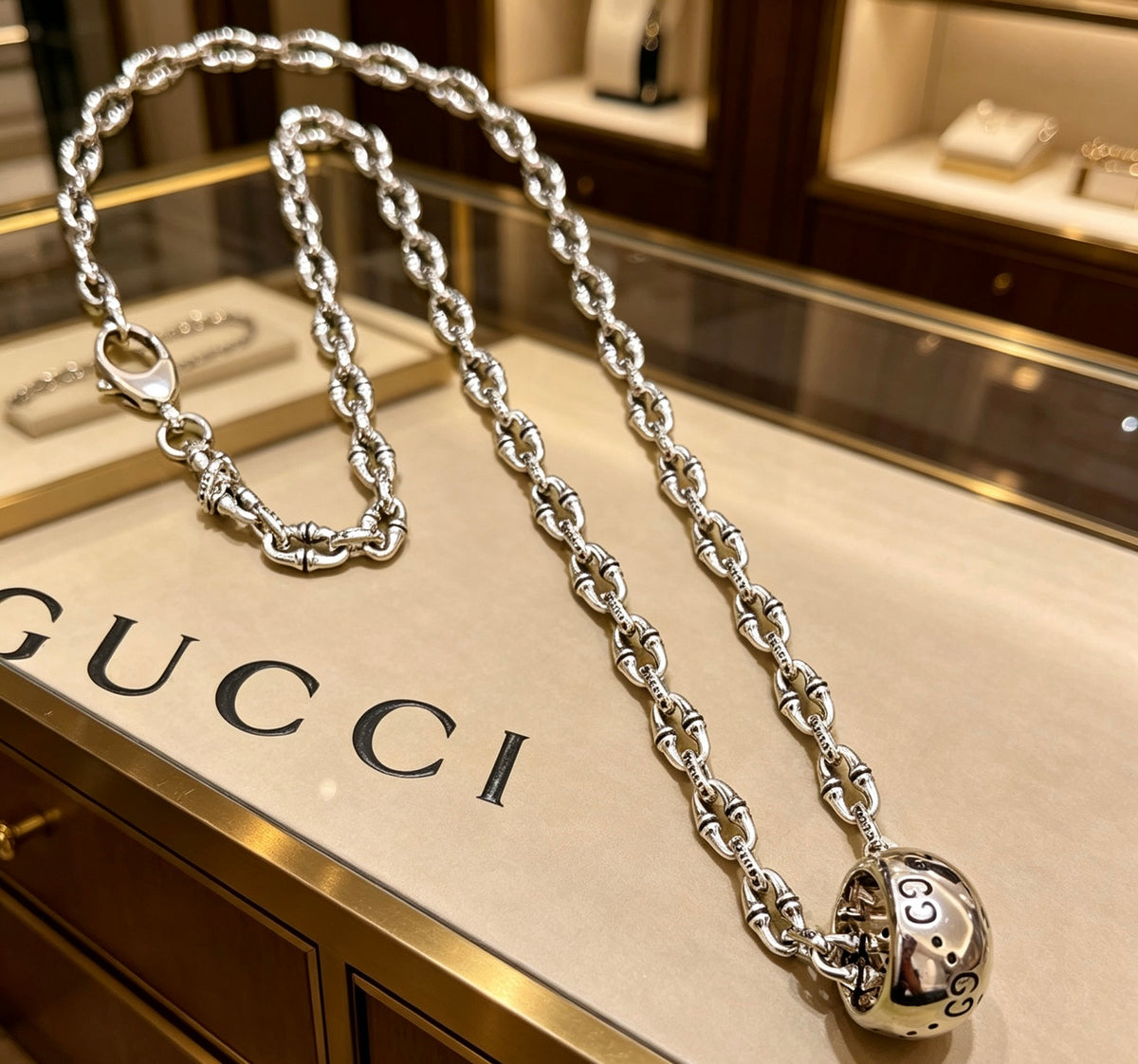 antique double g Necklace for women - product detail view