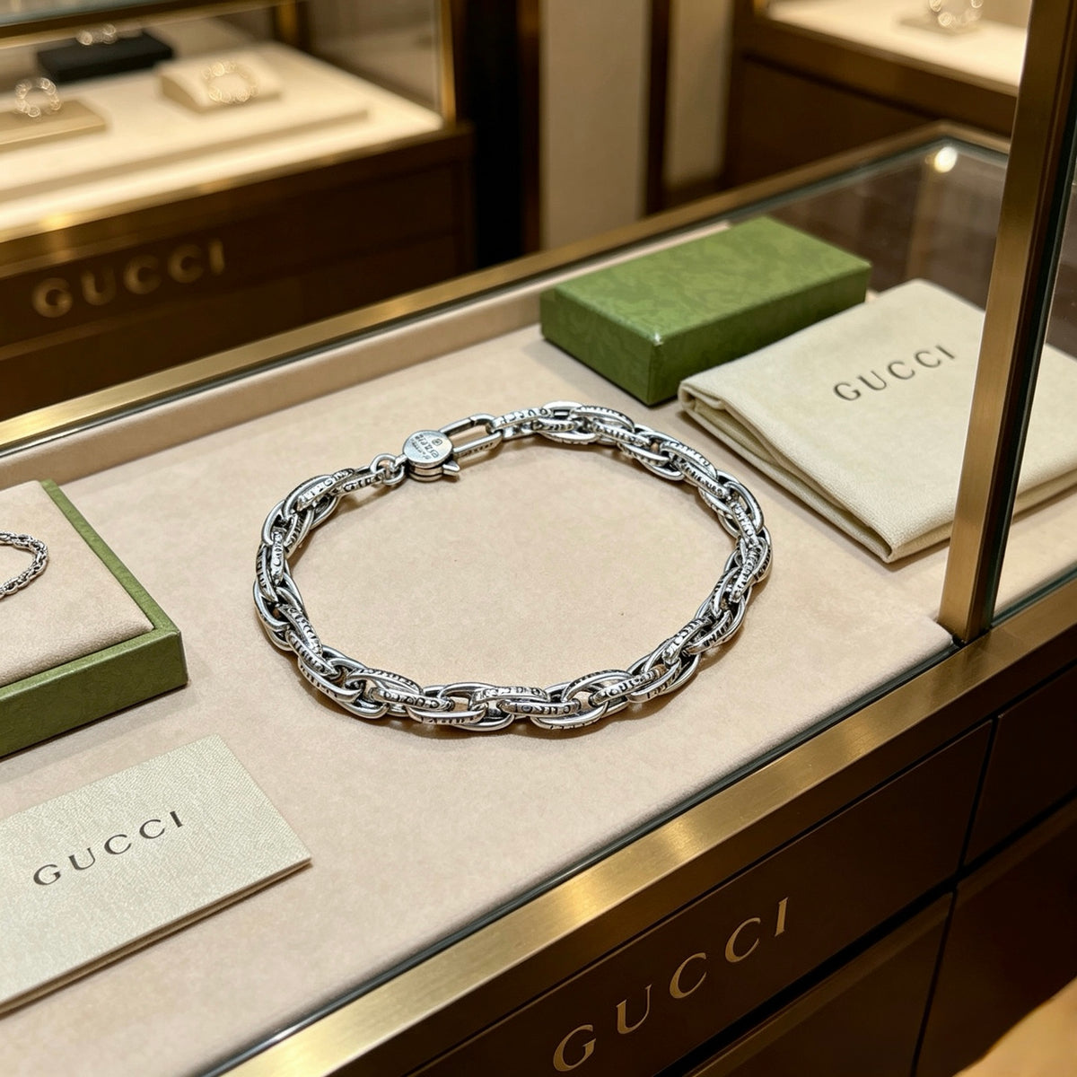 beige luxury Bracelet for men - alternate angle view 7