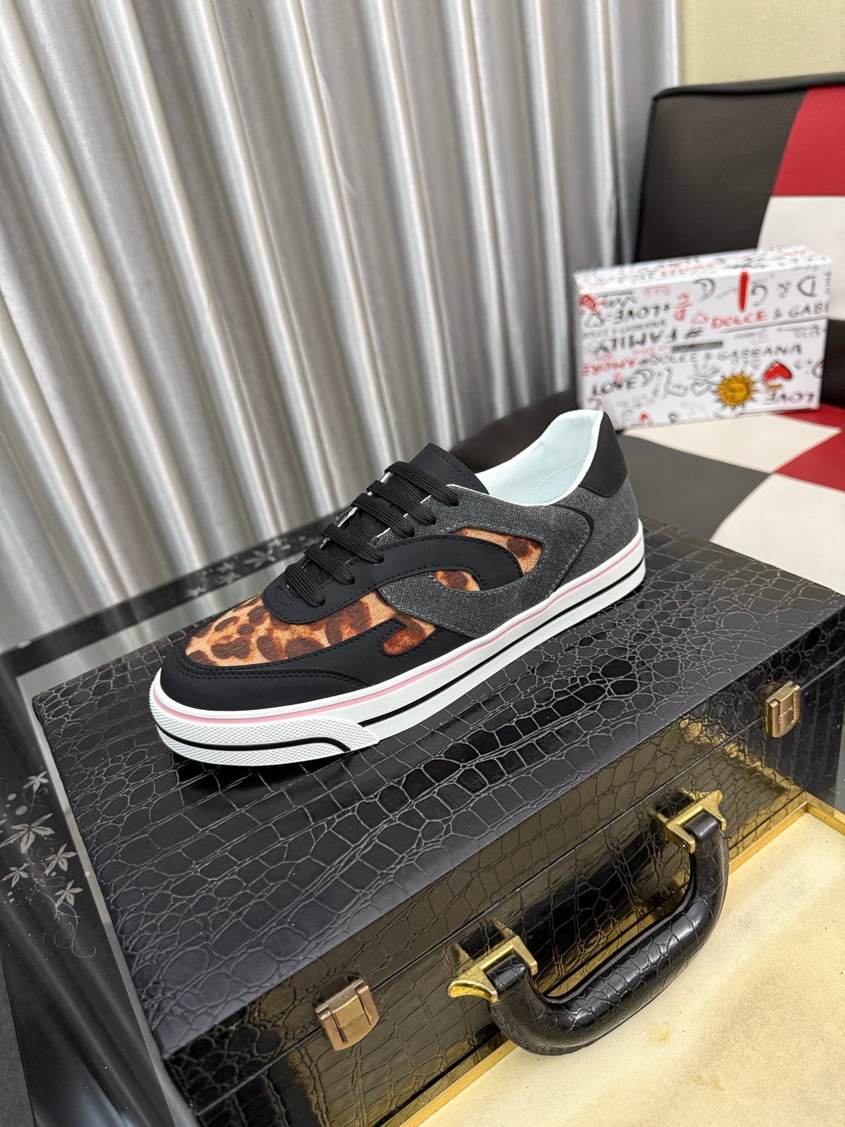 Dolce & Gabbana DG Silk Calfskin & Nubuck Casual Sneakers
