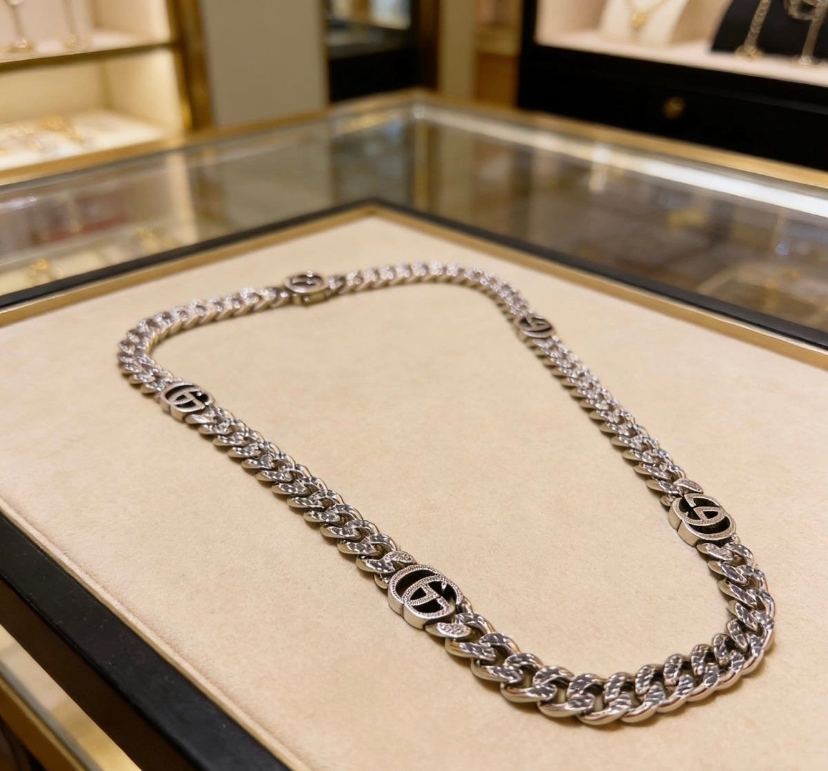 antique chain Jewelry Set for women - alternate angle view 8