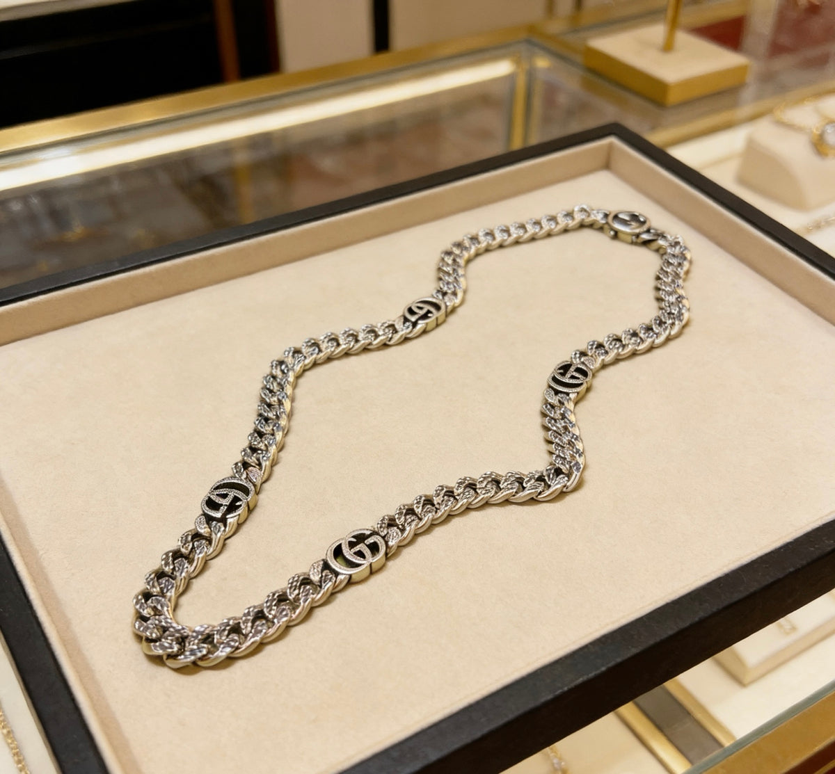 antique chain Jewelry Set for women - alternate angle view 2