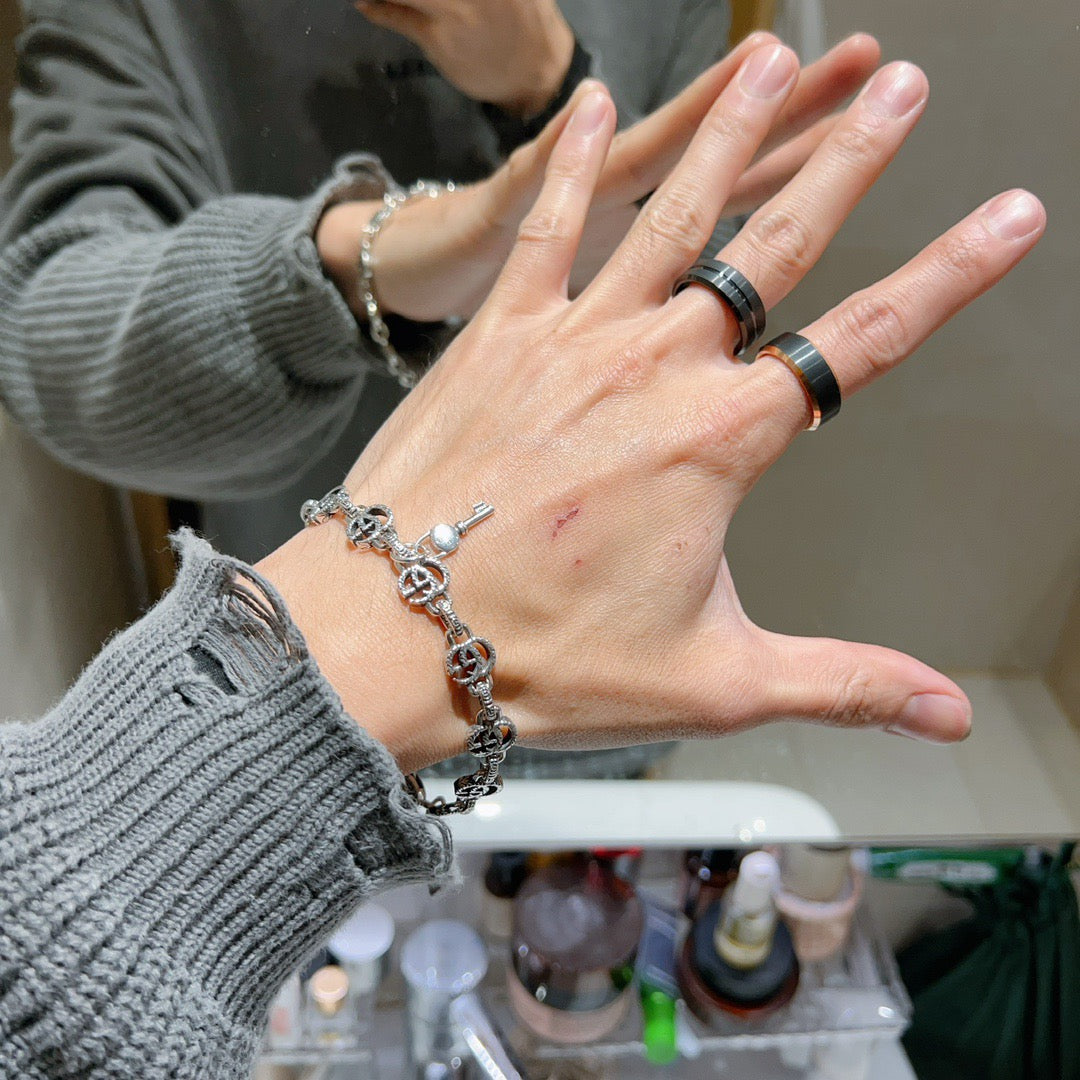 beige luxury Bracelet for men - alternate angle view 3
