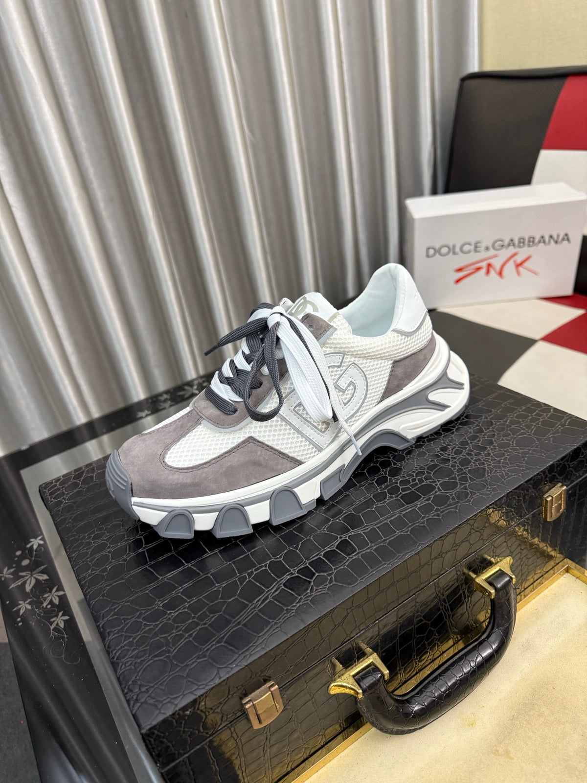 Dolce & Gabbana DG Silk Calfskin & Nubuck Casual Sneakers