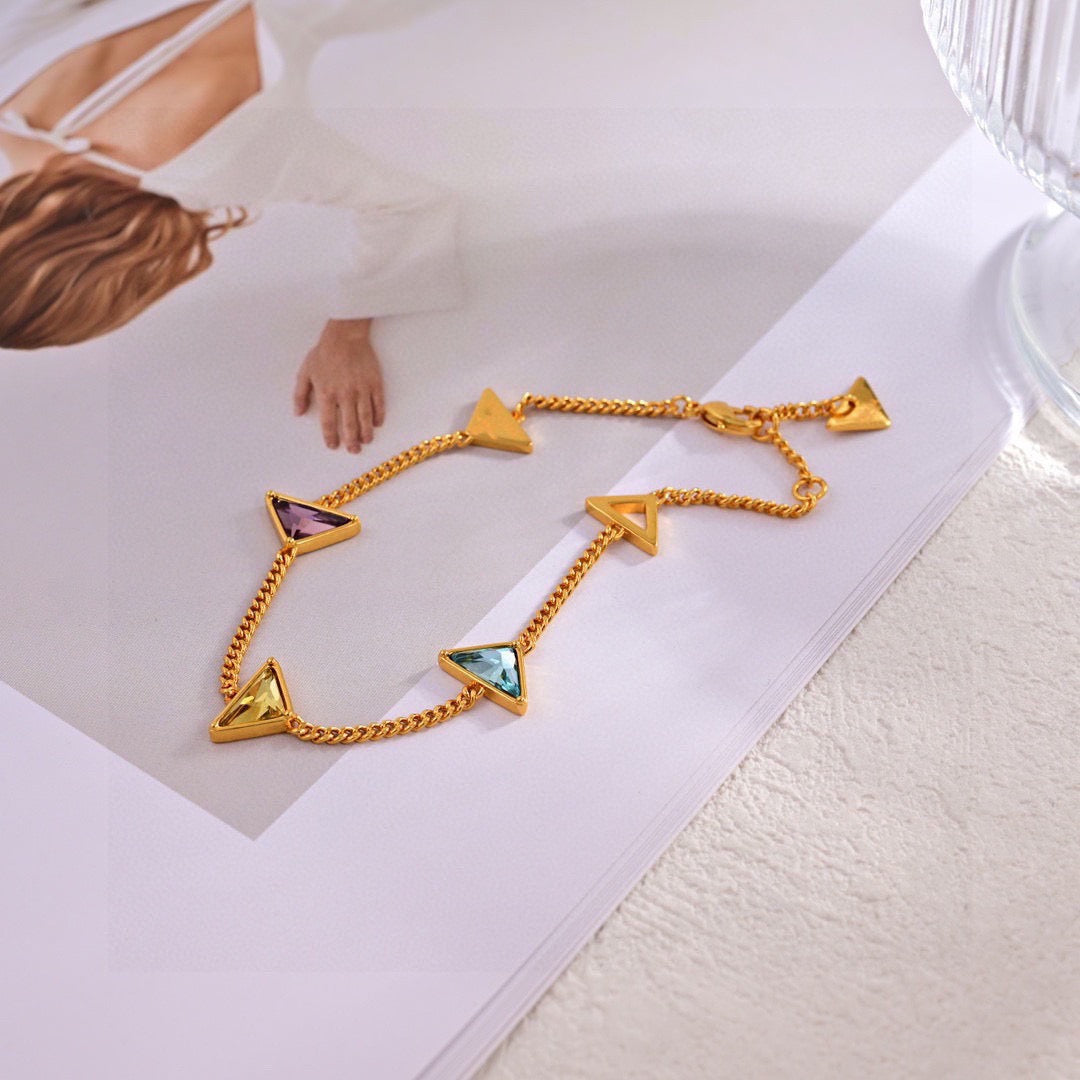 Signature Emblem Bracelet in Gold-Tone – Design 03 detail view