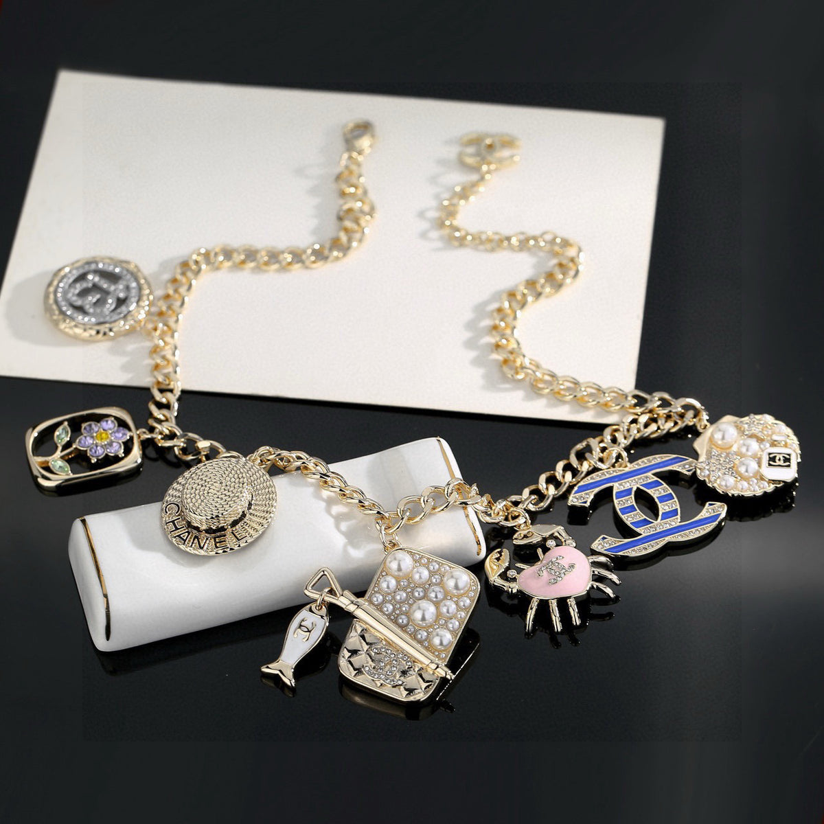 gold shell double c Pendant for women - alternate angle view 6