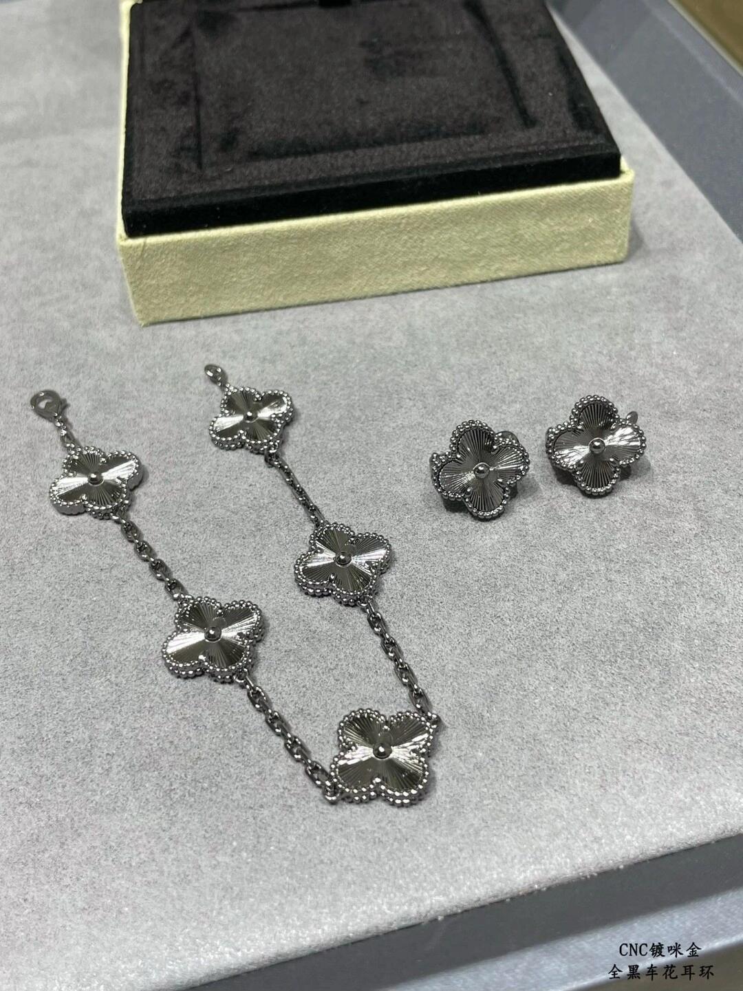 iridescent clover fashion accessory for women - alternate angle view 5