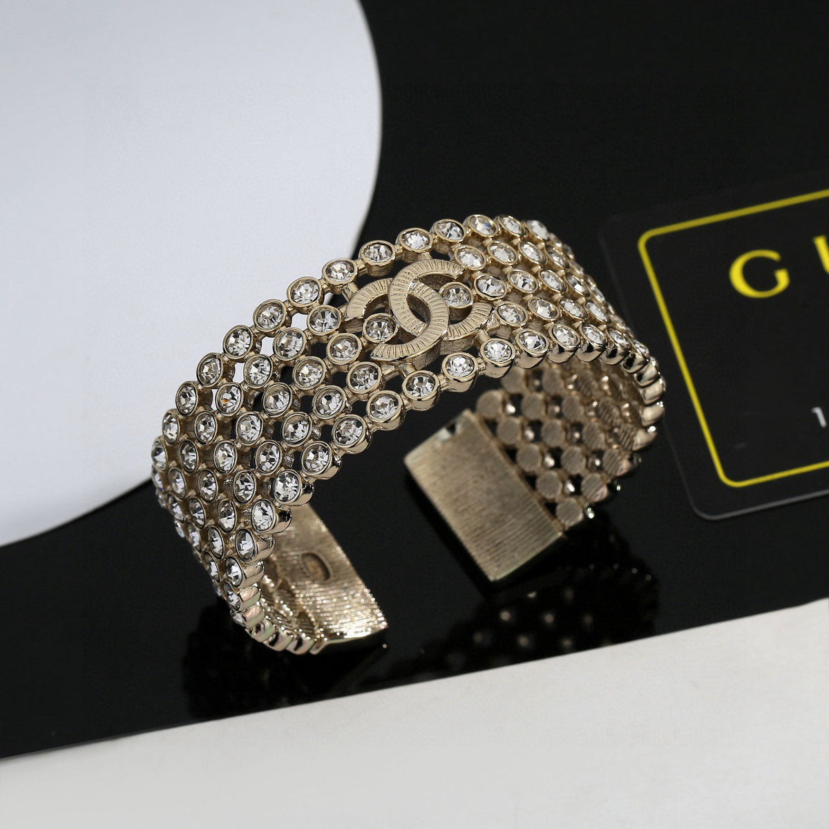 elegant Bangle for women - product detail view