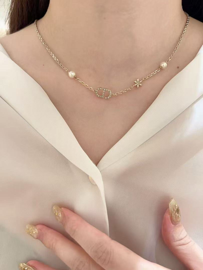 gold pearl Necklace for women - alternate angle view 3