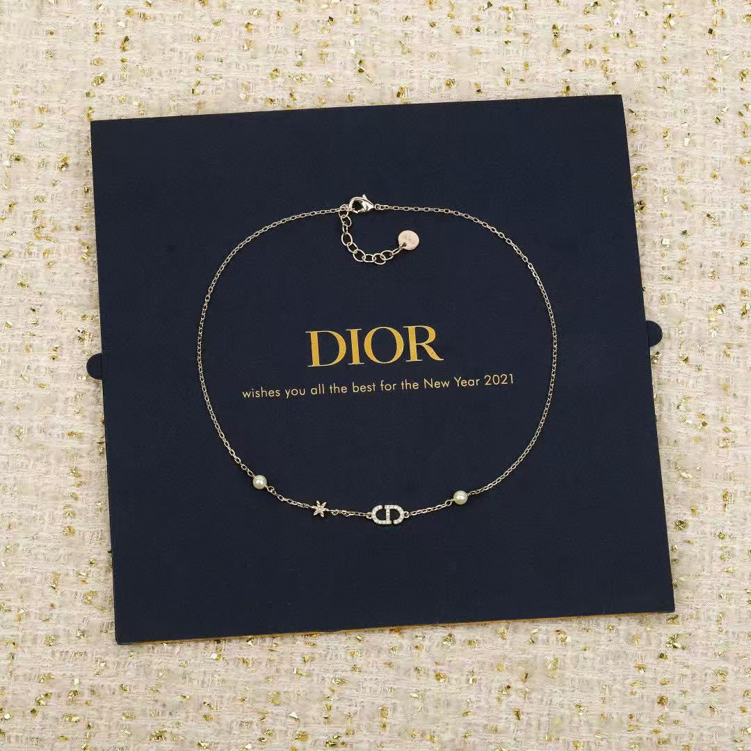 gold pearl Necklace for women - alternate angle view 2