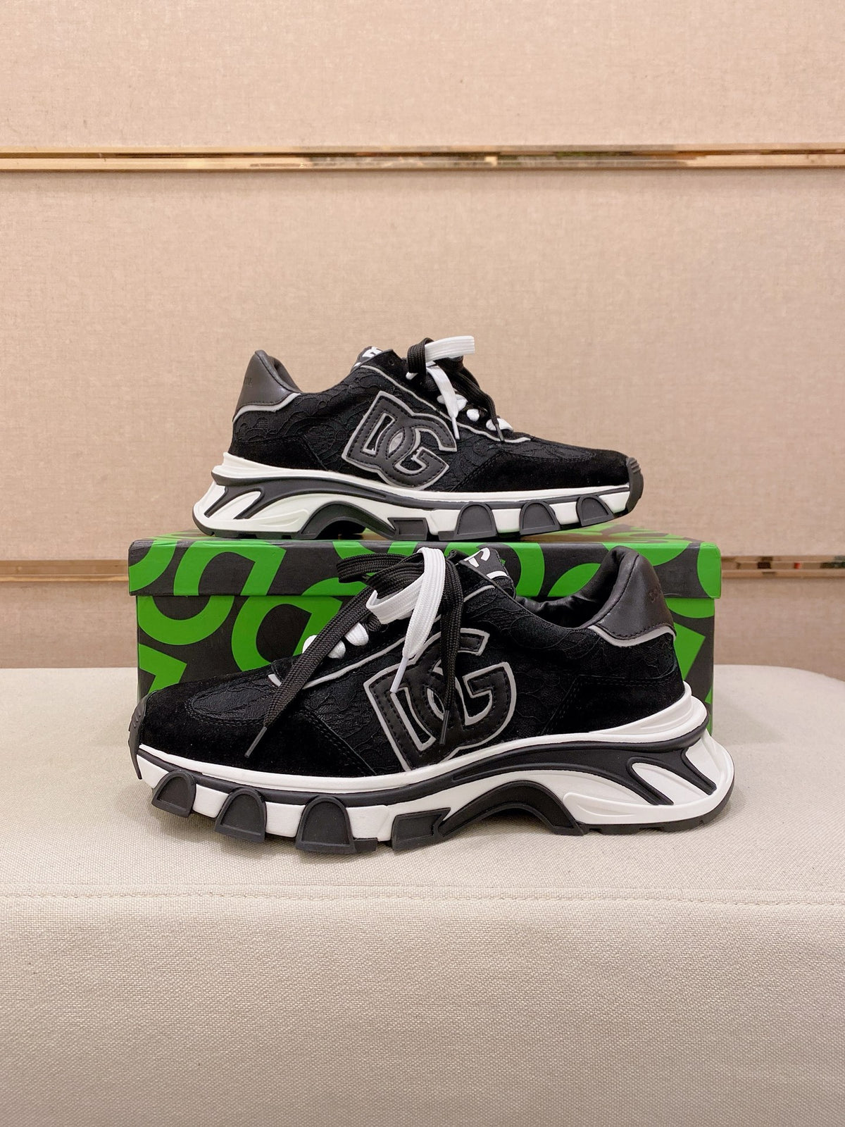 Dolce & Gabbana DG Couple's Athletic Casual Sneakers