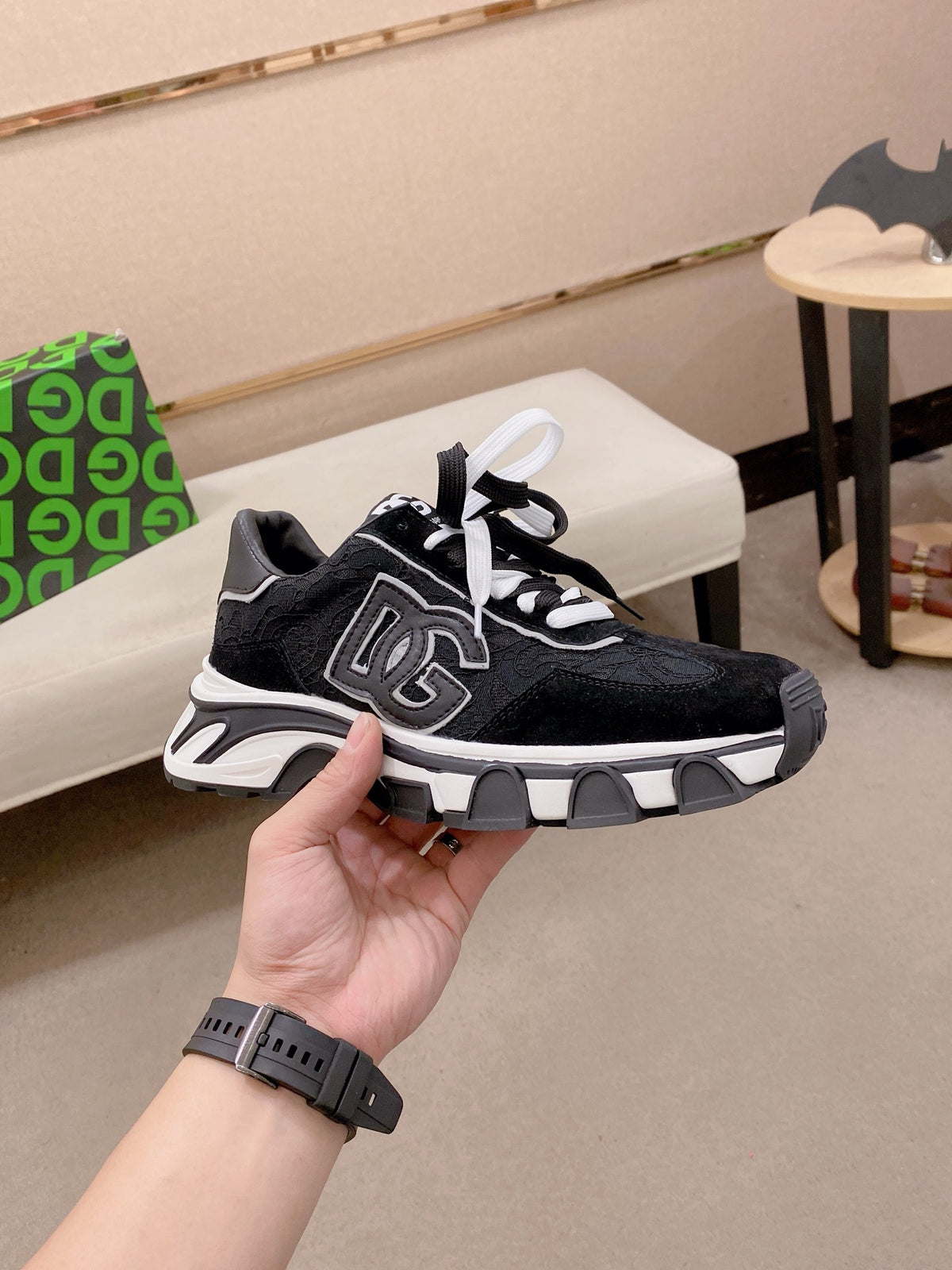 Dolce & Gabbana DG Couple's Athletic Casual Sneakers