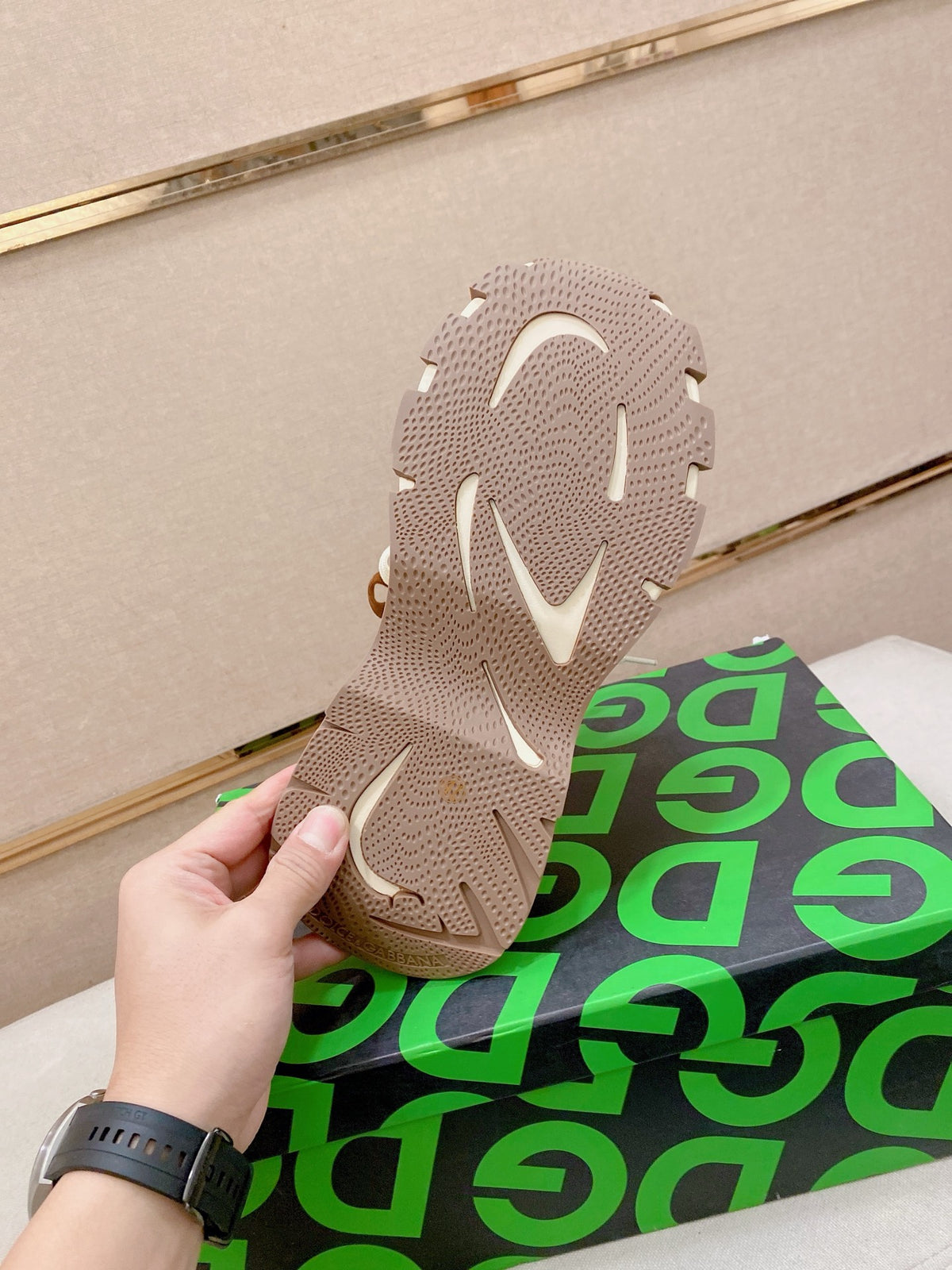 Dolce & Gabbana DG Couple's Athletic Casual Sneakers