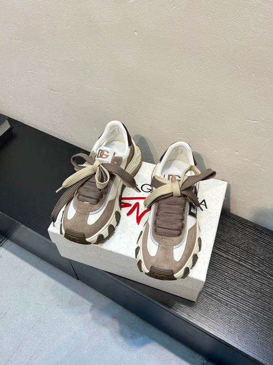 Dolce & Gabbana DG Couple's Athletic Casual Sneakers